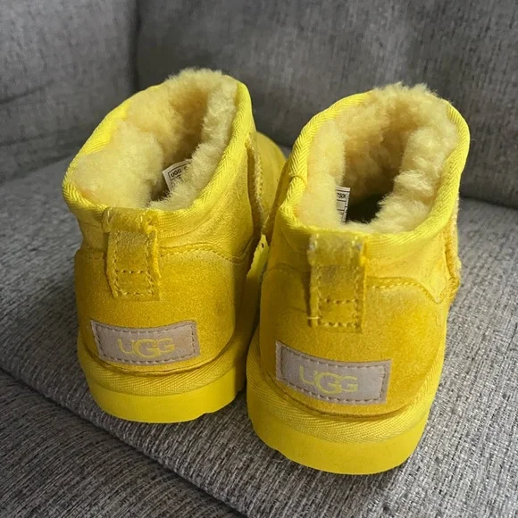Ugg classic ultra Mini Yellow Shearling-Lined Boots